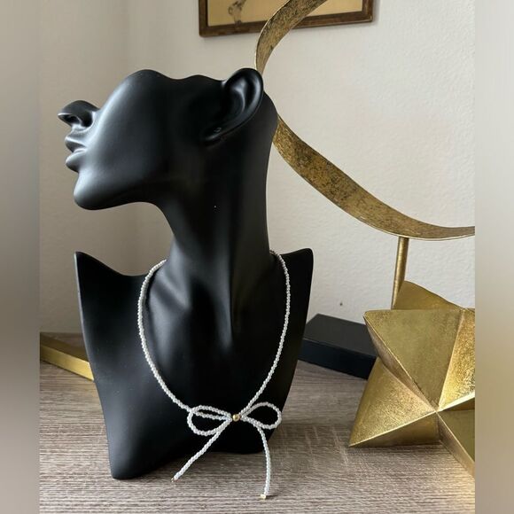 Pearl bow necklace A956 - Picture 3 of 3